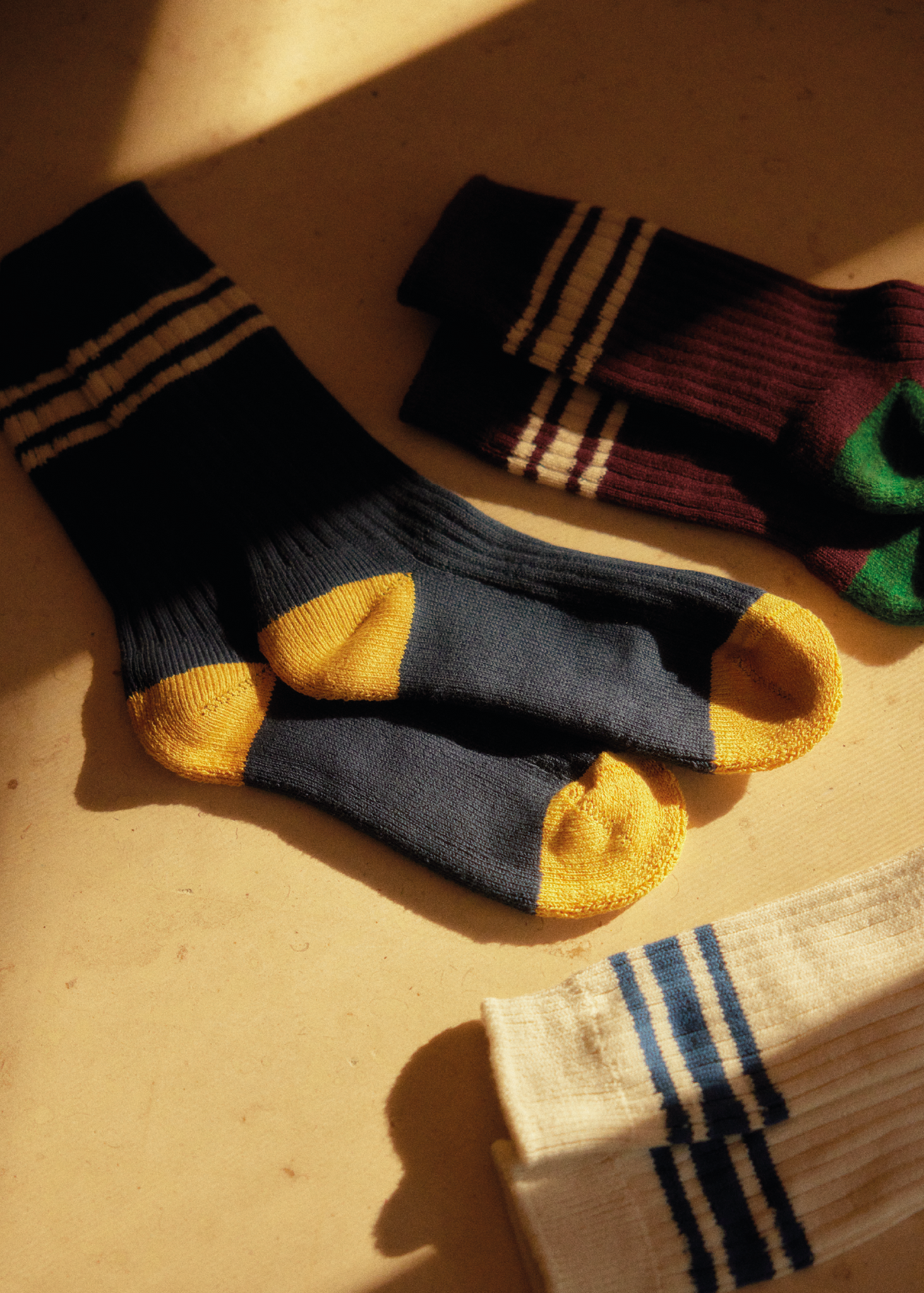 NAUTICAL TURN Beach Break Navy Socks