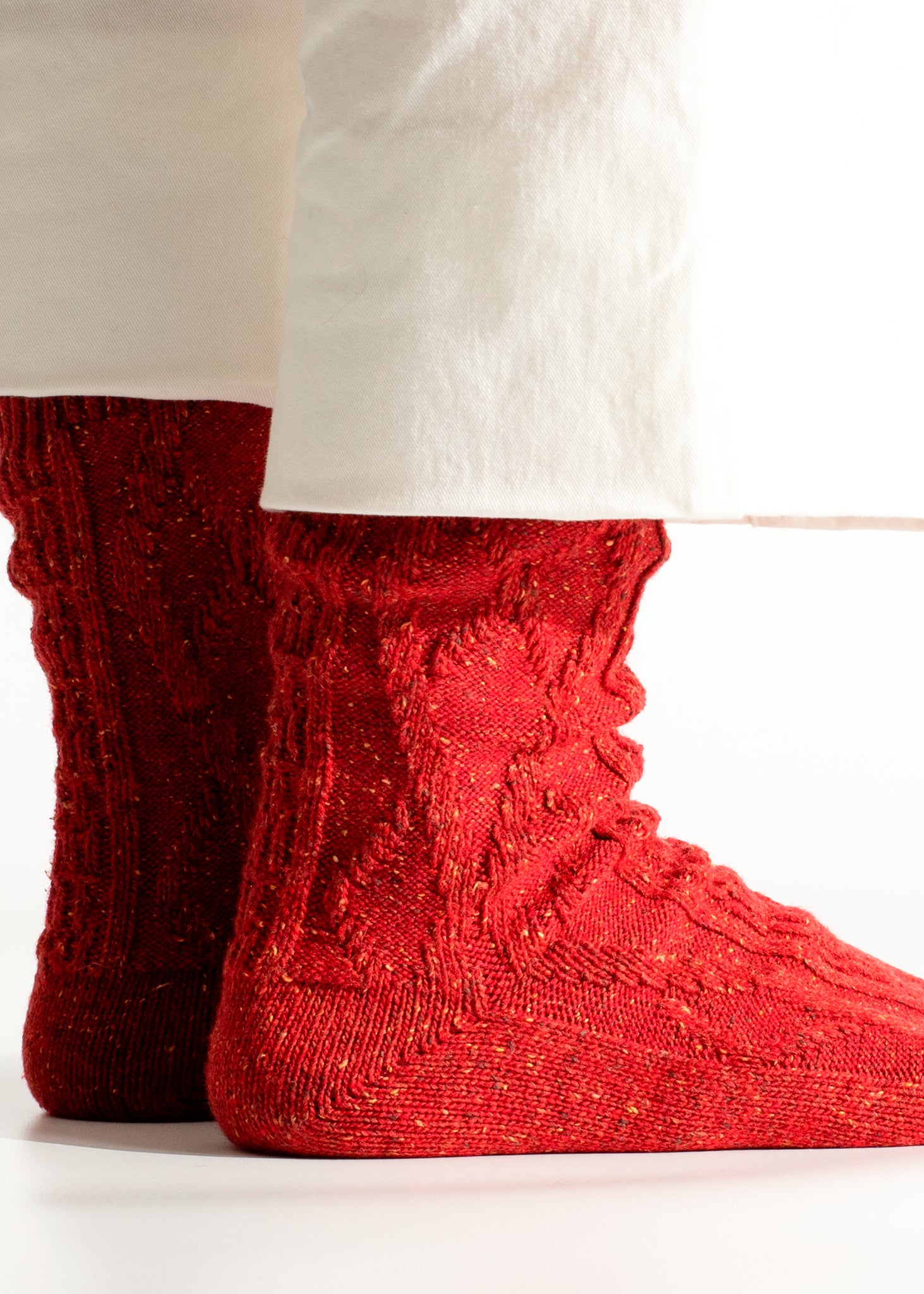 Thunders Love Wool Braid Dark Red Socks